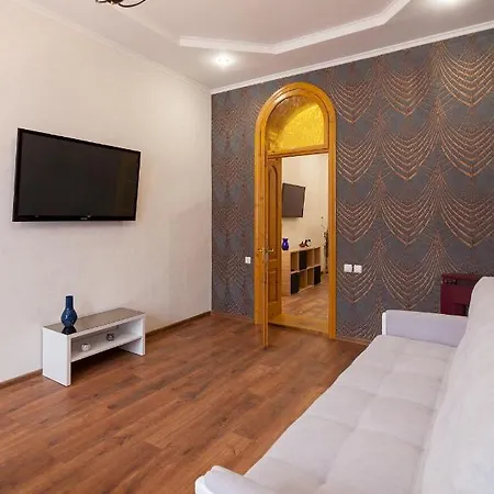 Leogrand Panteleimona Kulisha 27