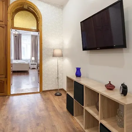 Leogrand Panteleimona Kulisha 27