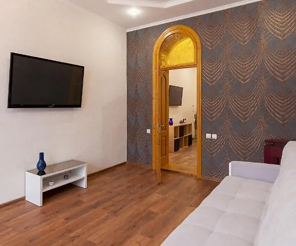 Leogrand Panteleimona Kulisha 27