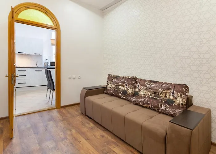 Leogrand Panteleimona Kulisha 27