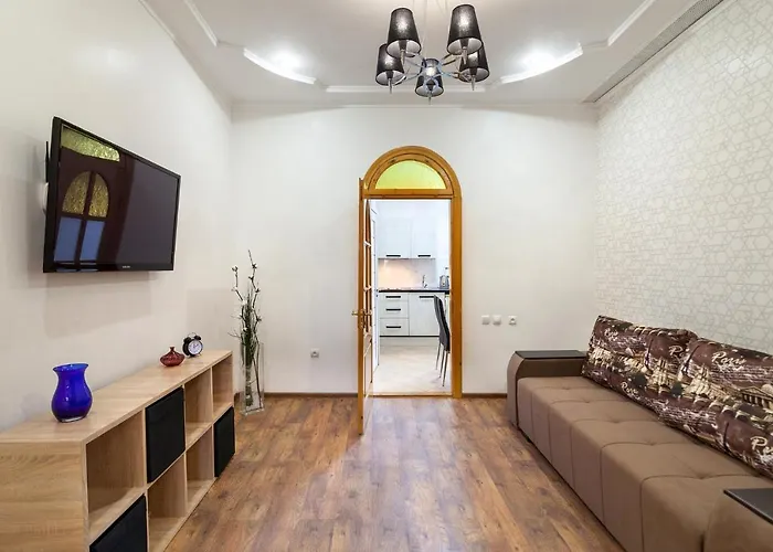 Leogrand Panteleimona Kulisha 27 *